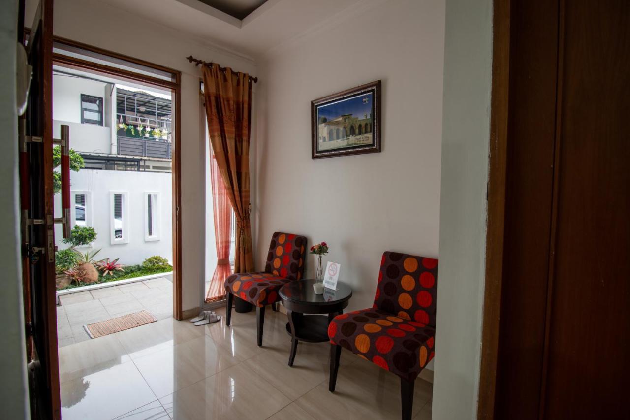Spacious, White-Villa Belgareti @Kiara Condong Bandung Exterior foto